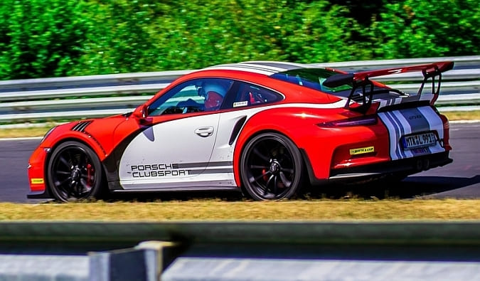Im Porsche 911 GT3 Renntaxi mitfahren Porsche Renntaxi