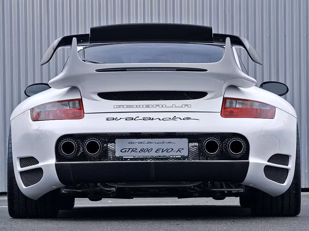 Porsche 997 turbo Vergleichstest Gemballa Porsche Avalanche GTR-800 Evo R Abgasanlage