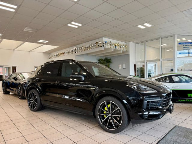 PORSCHE CAYENNE E-HYBRID - 1. HAND