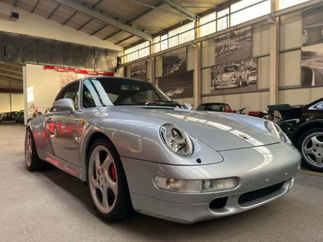 PORSCHE 993 CARRERA 4S 3.8L COUPE - X51