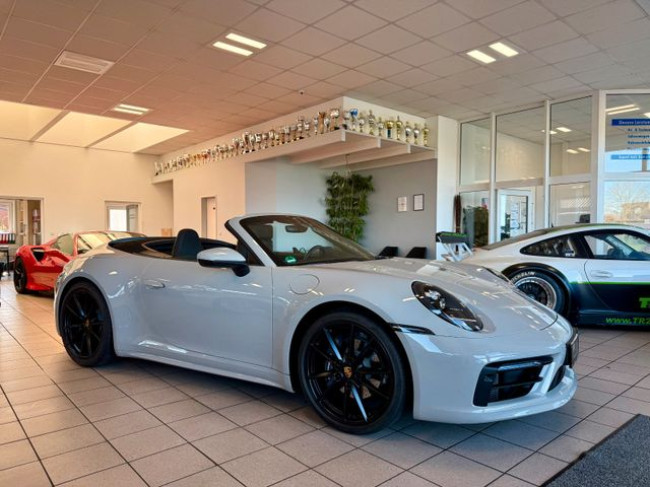 PORSCHE 992 CARRERA CABRIO - 1 VORBESITZER