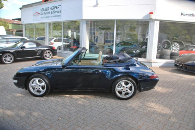 PORSCHE 993 CARRERA 4 CABRIO - 2. HAND