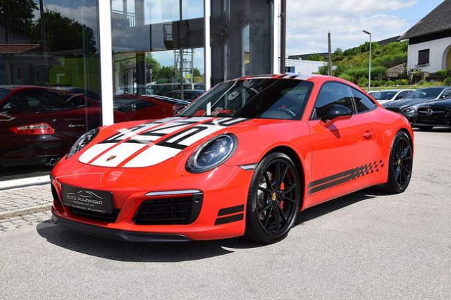 PORSCHE 991 CARRERA COUPE ENDURANCE EDITION