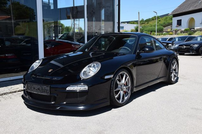 PORSCHE 997.2 GT3 IN SCHWARZ