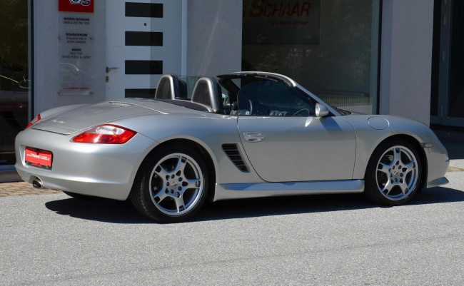 PORSCHE BOXSTER (987) 2,7L IN ARKTISSILBER