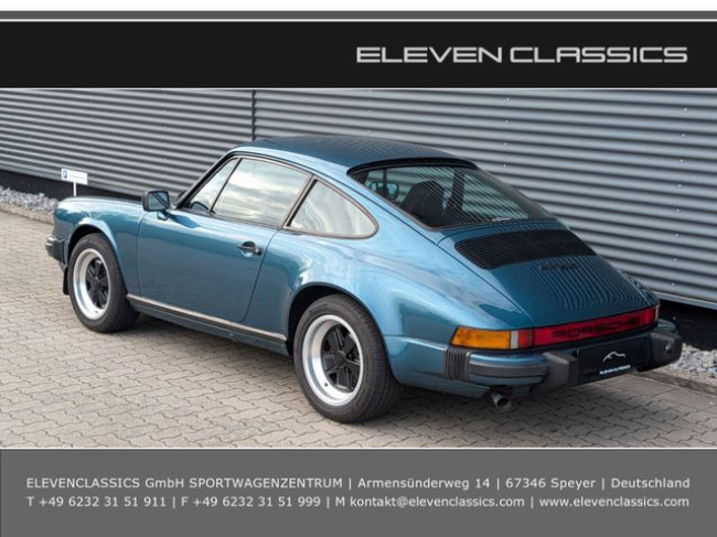 PORSCHE 911 SC COUPE IN PETROLBLAU-METALLIC