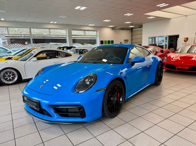PORSCHE 992 CARRERA GTS COUPE - 1. HAND