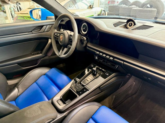 Porsche Gebrauchtwagenangebot PORSCHE 992 CARRERA GTS COUPE - 1. HAND
