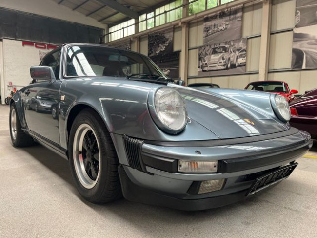 Porsche Gebrauchtwagenangebot PORSCHE 911 3,2L TARGA IN SCHIEFERBLAU