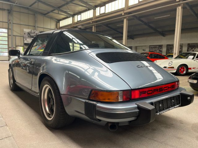 Porsche Gebrauchtwagenangebot PORSCHE 911 3,2L TARGA IN SCHIEFERBLAU