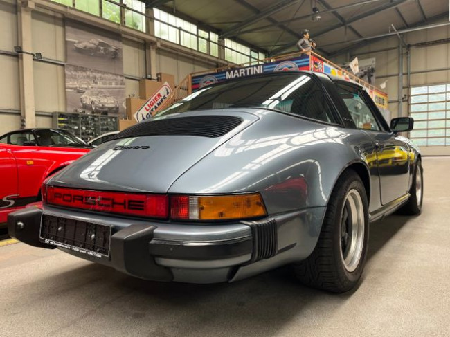Porsche Gebrauchtwagenangebot PORSCHE 911 3,2L TARGA IN SCHIEFERBLAU