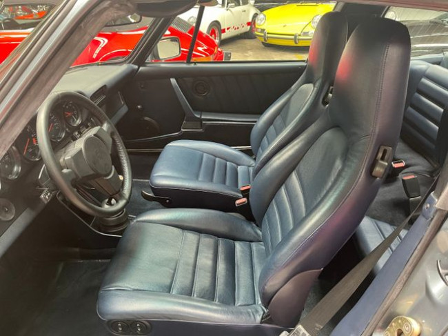 Porsche Gebrauchtwagenangebot PORSCHE 911 3,2L TARGA IN SCHIEFERBLAU