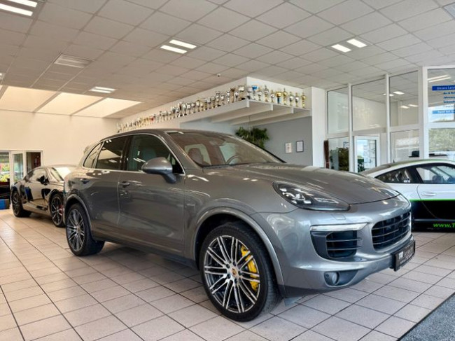 Porsche Gebrauchtwagenangebot PORSCHE CAYENNE S DIESEL - 3. HAND