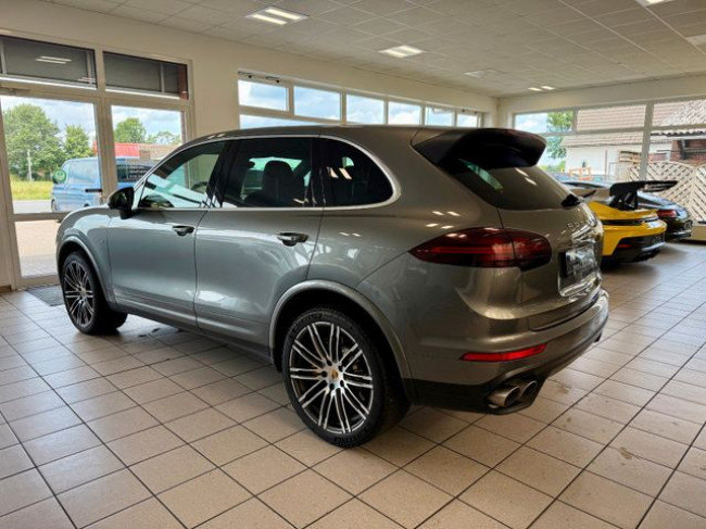 Porsche Gebrauchtwagenangebot PORSCHE CAYENNE S DIESEL - 3. HAND