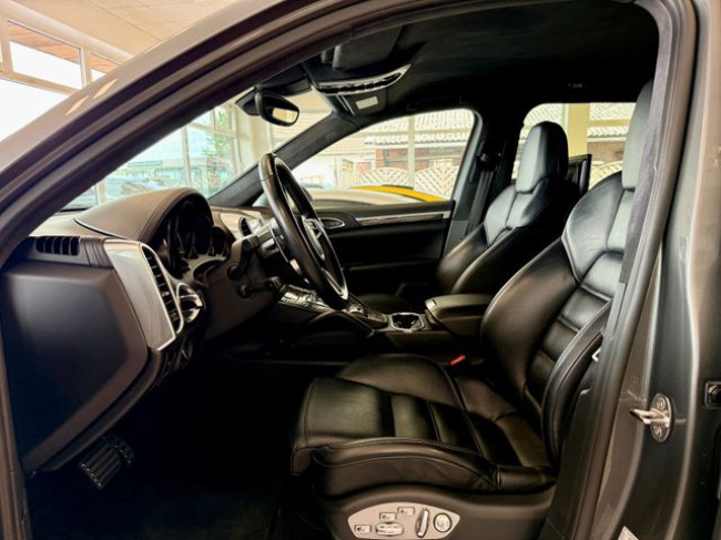 Porsche Gebrauchtwagenangebot PORSCHE CAYENNE S DIESEL - 3. HAND
