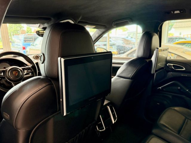 Porsche Gebrauchtwagenangebot PORSCHE CAYENNE S DIESEL - 3. HAND
