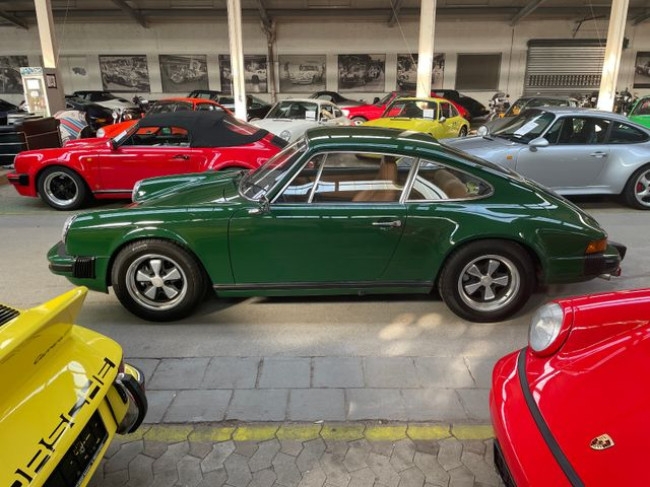 Porsche Gebrauchtwagenangebot PORSCHE 911 CARRERA 2,7L IN IRISCHGRÜN