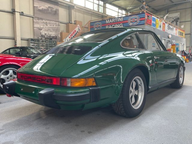 Porsche Gebrauchtwagenangebot PORSCHE 911 CARRERA 2,7L IN IRISCHGRÜN