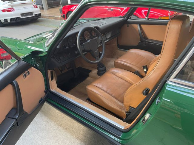 Porsche Gebrauchtwagenangebot PORSCHE 911 CARRERA 2,7L IN IRISCHGRÜN