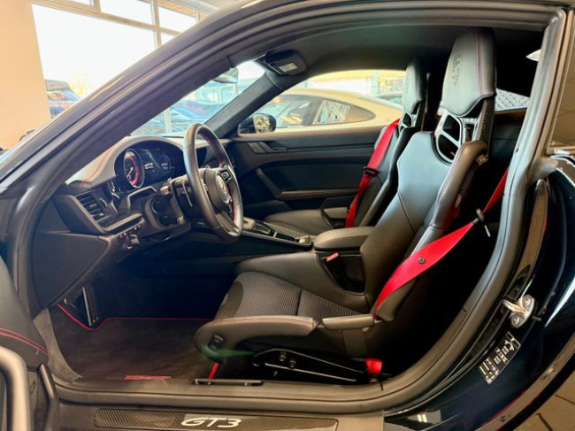 Porsche Gebrauchtwagenangebot PORSCHE 992 GT3 TOURING - 1. HAND