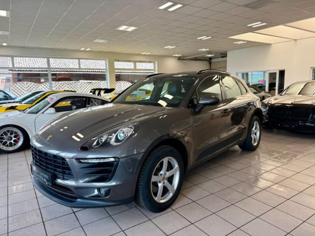 PORSCHE MACAN IN ACHATGRAU - 2 VORBESITZER