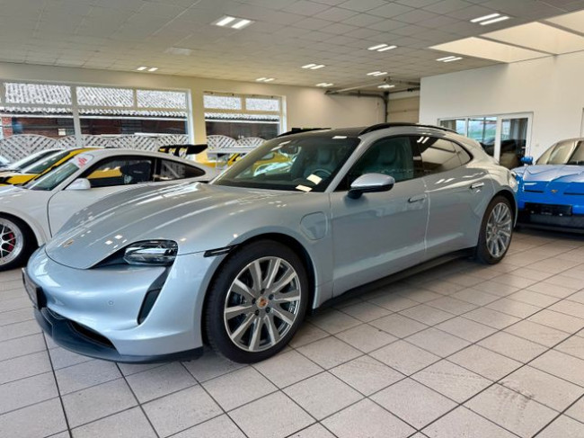 PORSCHE TAYCAN SPORT TURISMO - 1. HAND