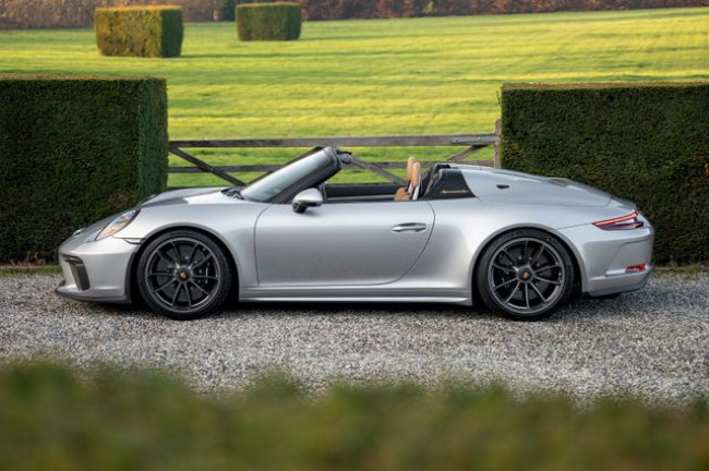 Porsche Gebrauchtwagenangebot PORSCHE 991.2 SPEEDSTER IN SILBER, 1 VON 1948