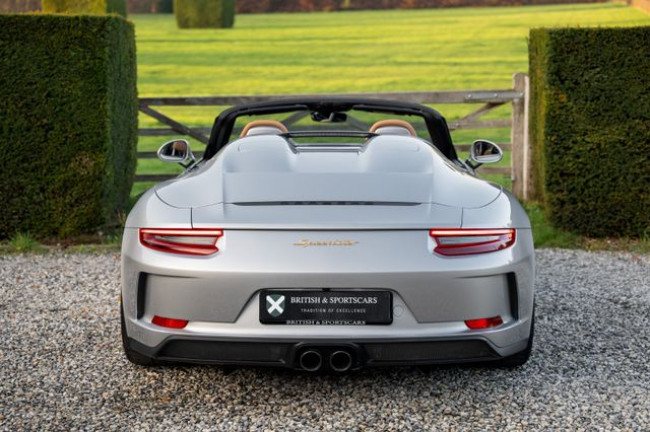Porsche Gebrauchtwagenangebot PORSCHE 991.2 SPEEDSTER IN SILBER, 1 VON 1948