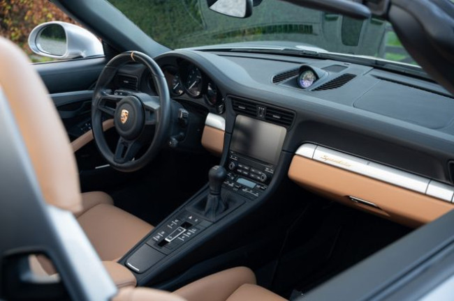 Porsche Gebrauchtwagenangebot PORSCHE 991.2 SPEEDSTER IN SILBER, 1 VON 1948