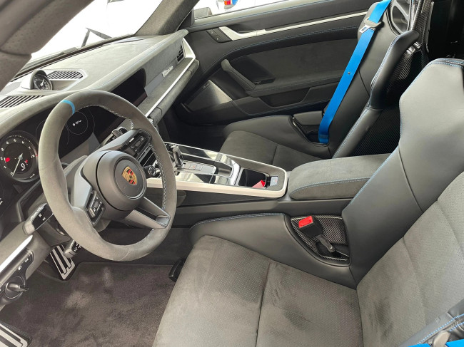 Porsche Gebrauchtwagenangebot PORSCHE 911 CARRERA DAKAR - TAGESZULASSUNG