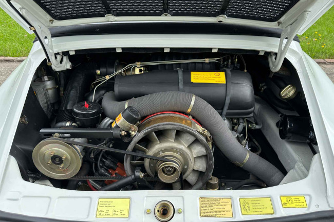 Porsche Gebrauchtwagenangebot PORSCHE 911 SC CABRIOLET IM ORIGINALLACK