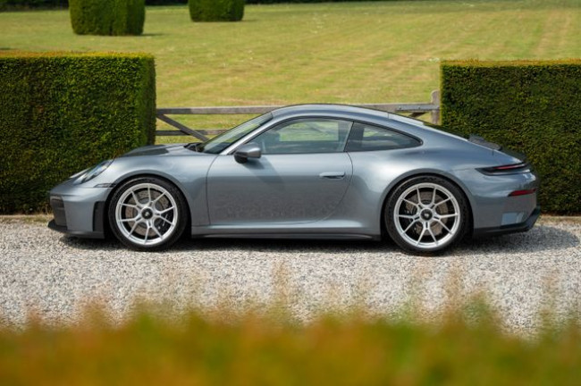 Porsche Gebrauchtwagenangebot PORSCHE 992.2 GT3 TOURING - 1. HAND