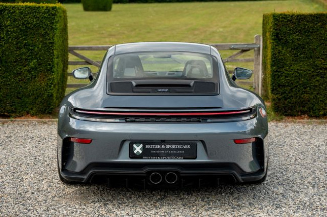 Porsche Gebrauchtwagenangebot PORSCHE 992.2 GT3 TOURING - 1. HAND