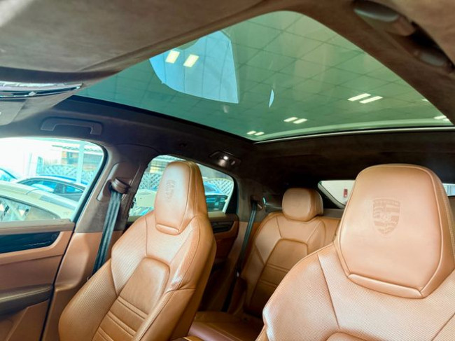 Porsche Gebrauchtwagenangebot PORSCHE CAYENNE COUPE GTS - 1 HAND, SCHECKHEFT