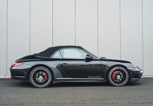 PORSCHE 997.2 CARRERA GTS CABRIO IN BASALTSCHWARZ