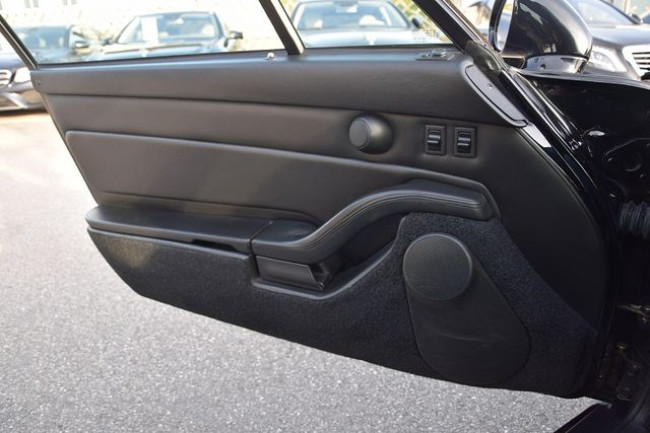 Porsche Gebrauchtwagenangebot PORSCHE 993 CARRERA 4S COUPE - 2. HAND