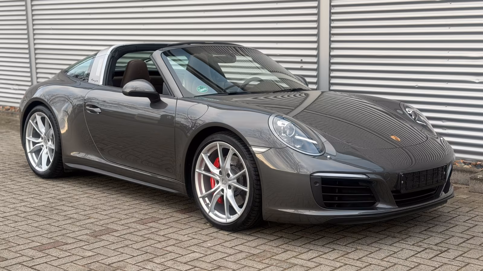PORSCHE 991 CARRERA 4S TARGA IN ACHATGRAU - 2. HAND