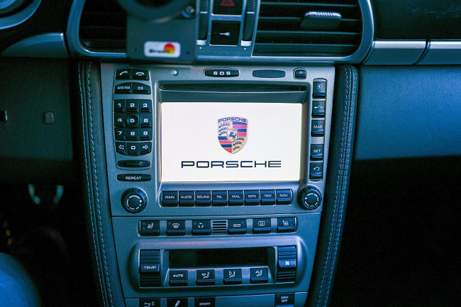 Porsche Gebrauchtwagenangebot PORSCHE 997 CARRERA S COUPE - SCHECKHEFTGEPFLEGT