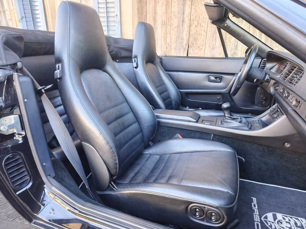 Porsche Gebrauchtwagenangebot PORSCHE 944 TURBO CABRIOLET IN SCHWARZ