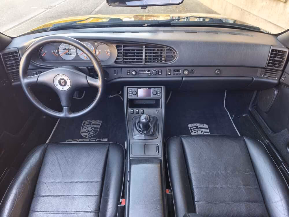 Porsche Gebrauchtwagenangebot PORSCHE 944 TURBO CABRIOLET IN SCHWARZ