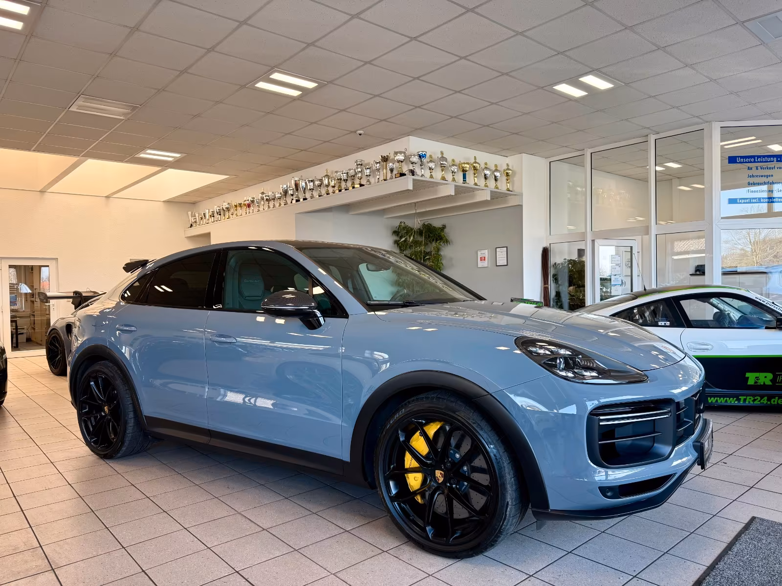 Porsche Gebrauchtwagenangebot PORSCHE CAYENNE TURBO GT IN ARKTIKGRAU - 2 VORBESITZER