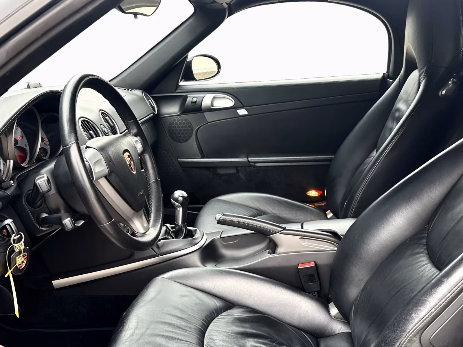 Porsche Gebrauchtwagenangebot PORSCHE BOXSTER S (987) IN SCHWARZ - 3. HAND