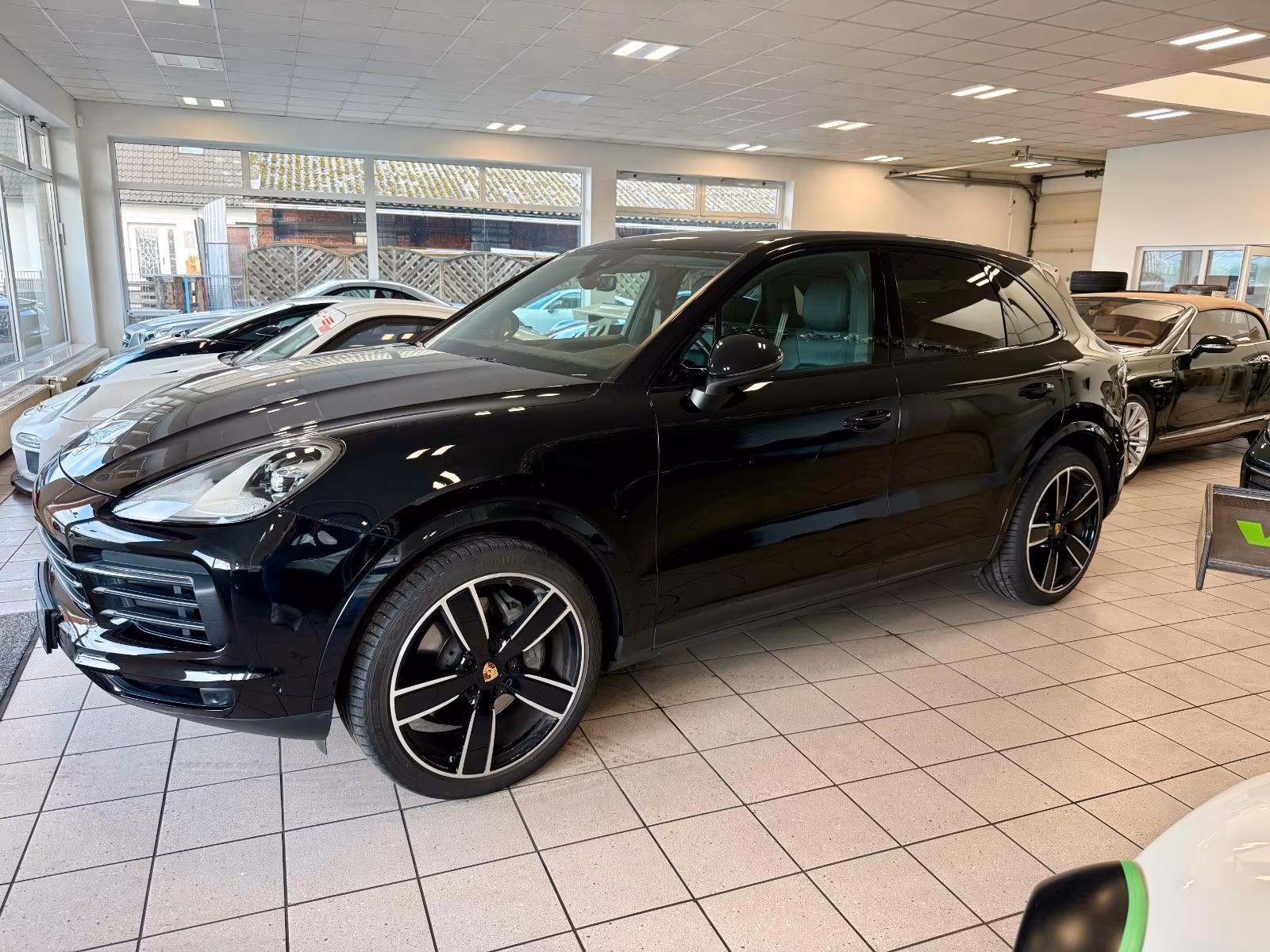 Porsche Gebrauchtwagenangebot PORSCHE CAYENNE S PLATINIUM EDITION - 1 VORBESITZER