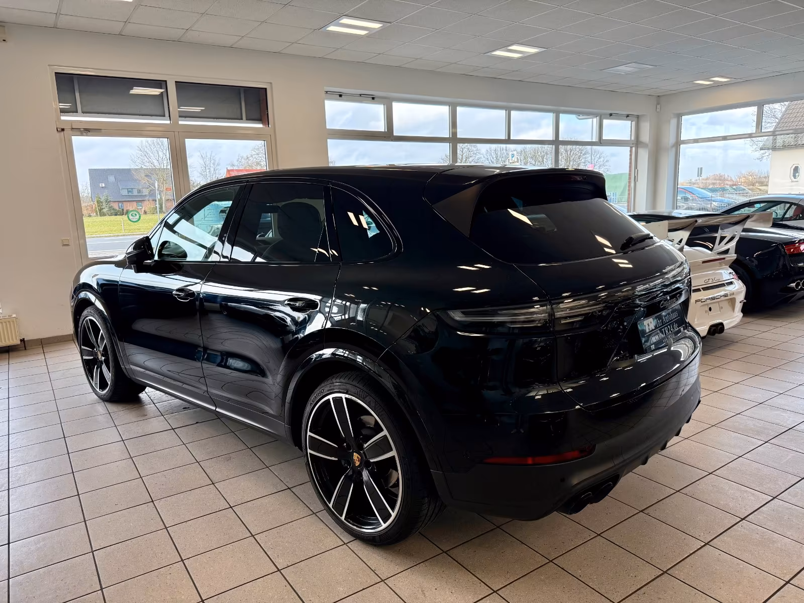 Porsche Gebrauchtwagenangebot PORSCHE CAYENNE S PLATINIUM EDITION - 1 VORBESITZER