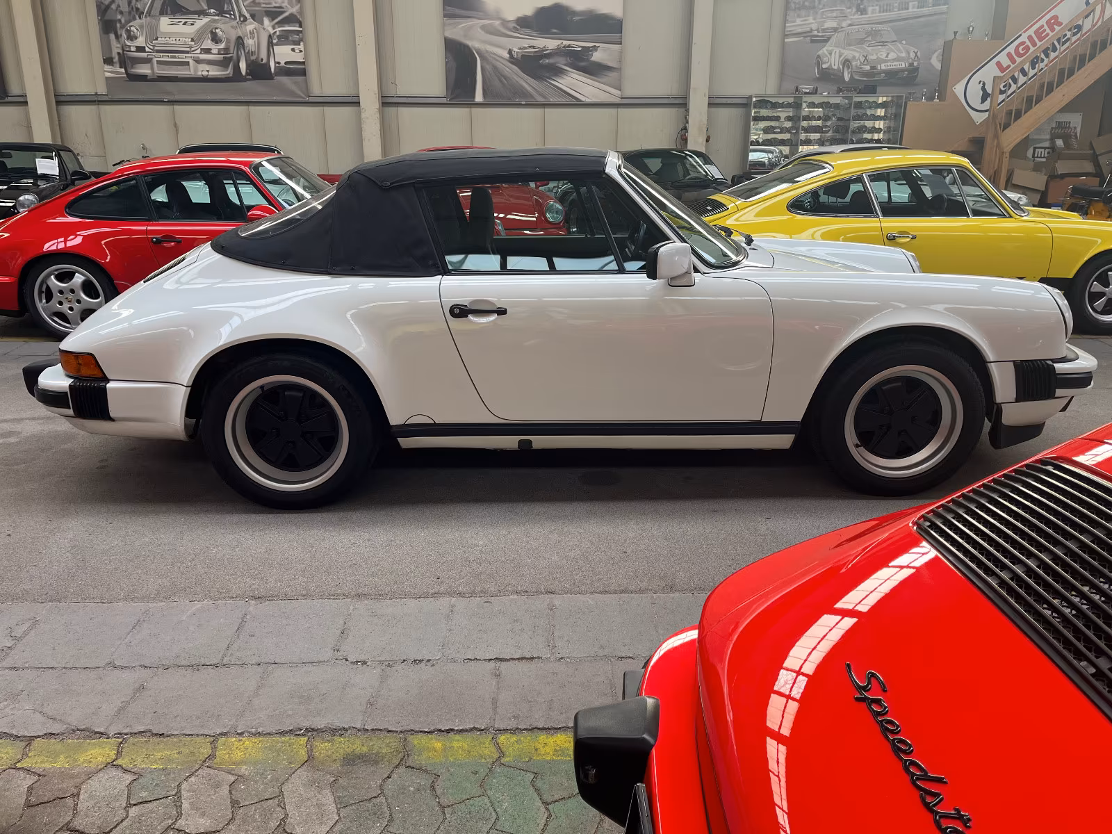 Porsche Gebrauchtwagenangebot PORSCHE 911 CARRERA 3.2L CABRIOLET - G-50 GETRIEBE