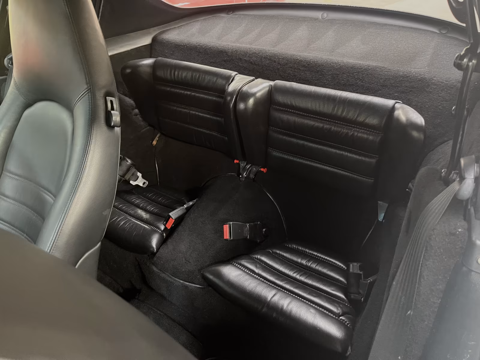 Porsche Gebrauchtwagenangebot PORSCHE 911 CARRERA 3.2L CABRIOLET - G-50 GETRIEBE