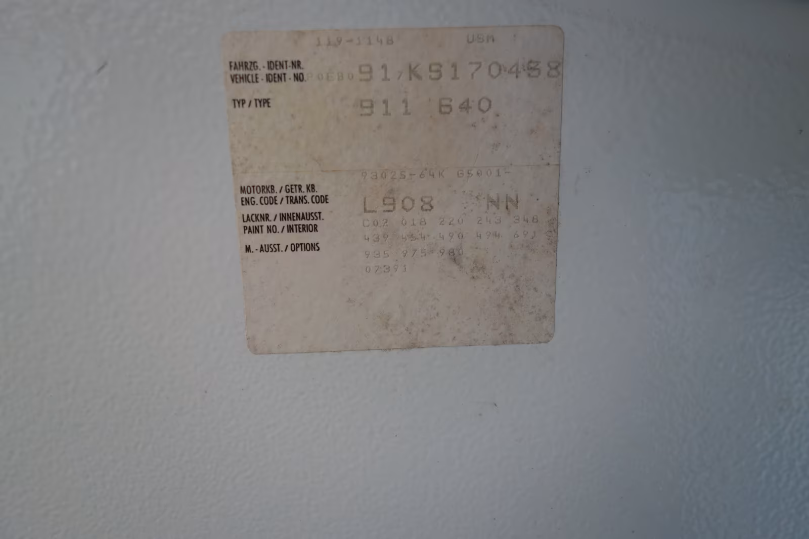 Porsche Gebrauchtwagenangebot PORSCHE 911 CARRERA 3.2L CABRIOLET - G-50 GETRIEBE