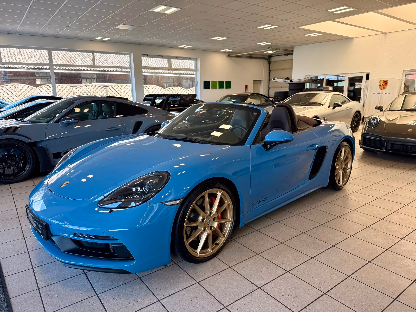 PORSCHE 718 BOXSTER GTS IN AETNABLUE