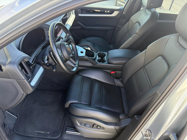 Porsche Gebrauchtwagenangebot PORSCHE CAYENNE III E-HYBRID IN DOLOMITSILBER