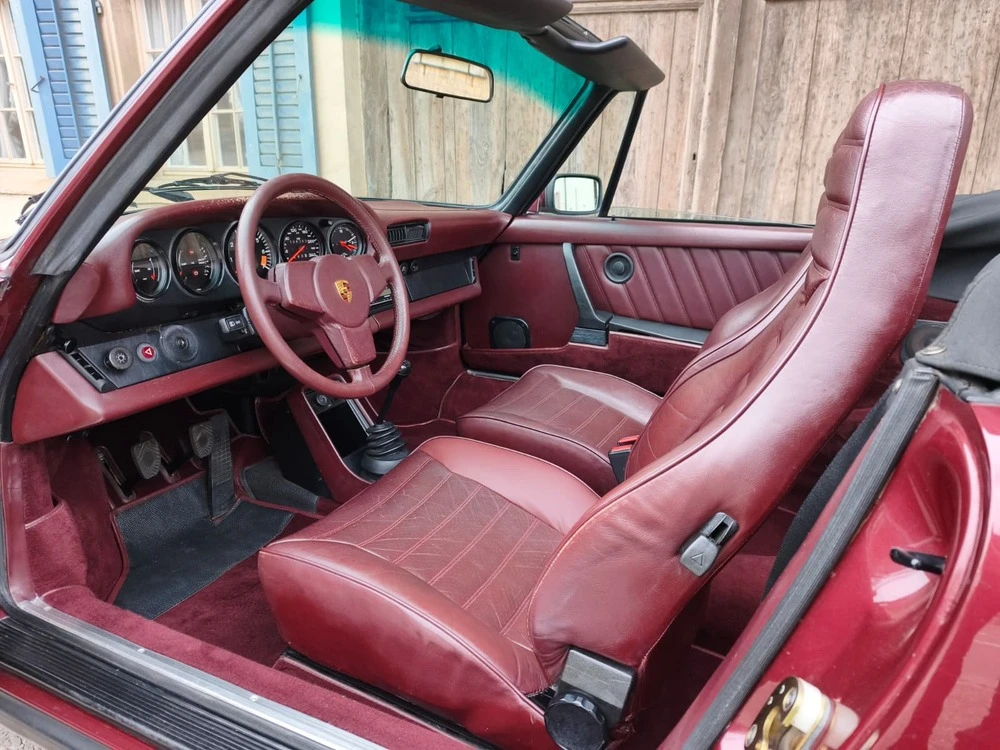 Porsche Gebrauchtwagenangebot PORSCHE 911 SC CABRIOLET IN BORDEAUX
